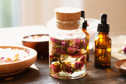 Welche Vorteile bietet Rosenwasser?