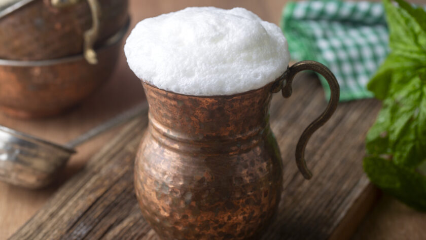 Gesund mit Ayran: Warum es Herz und Co. stärken kann
