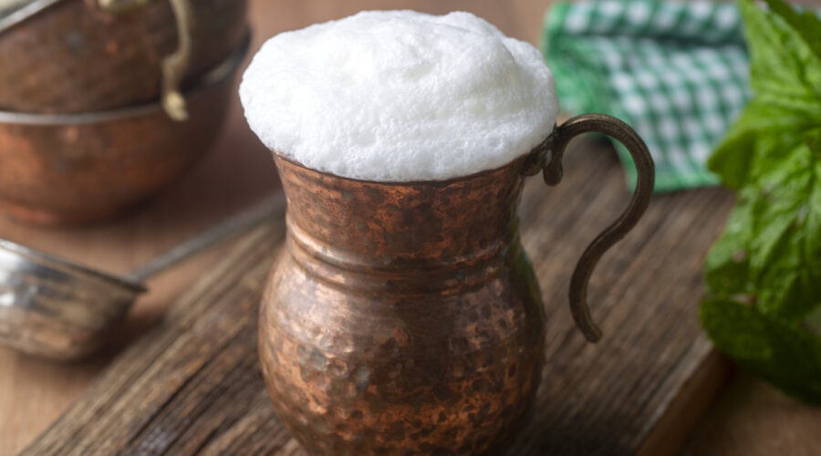 Gesund mit Ayran: Warum es Herz und Co. stärken kann