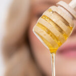 Wie gut ist Honig für das Haar?