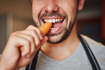 Carrotmaxxing: Was macht es mit deiner Gesundheit?