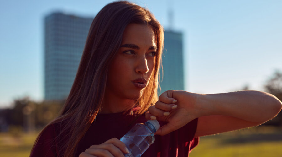 Hitze überstehen: 10 Hacks um kühl zu bleiben