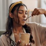 Cremiges Eis trotz Hitze? Mit diesen Tricks vermeidest du nervige Eiskristalle – bei gekauftem und selbstgemachtem Eis!