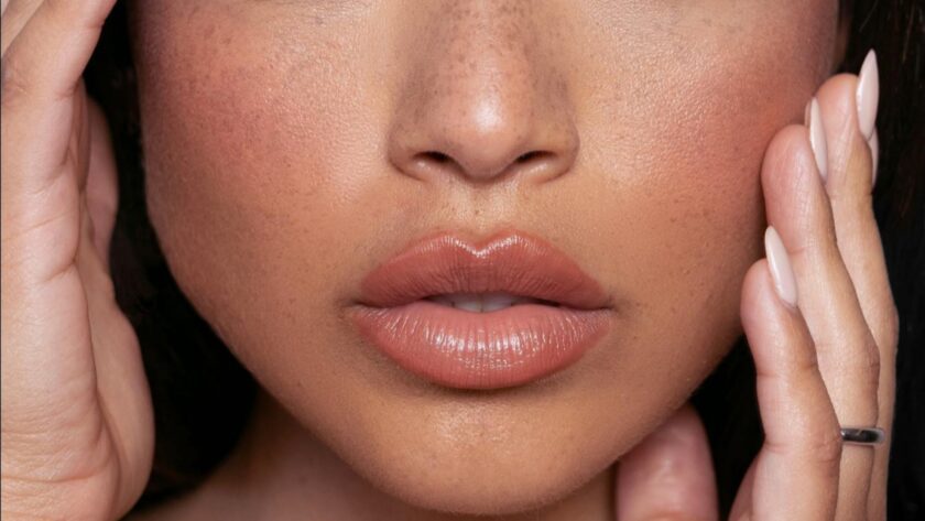 Warmer Glow: Warum jetzt alle auf „Toasty Makeup“ setzen