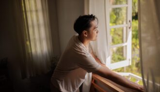 Schlafen bei offenem Fenster